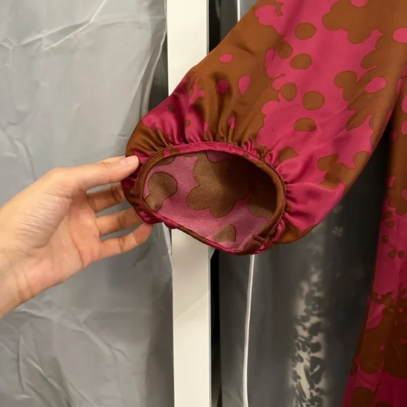 Dress - Picture 2 of 4